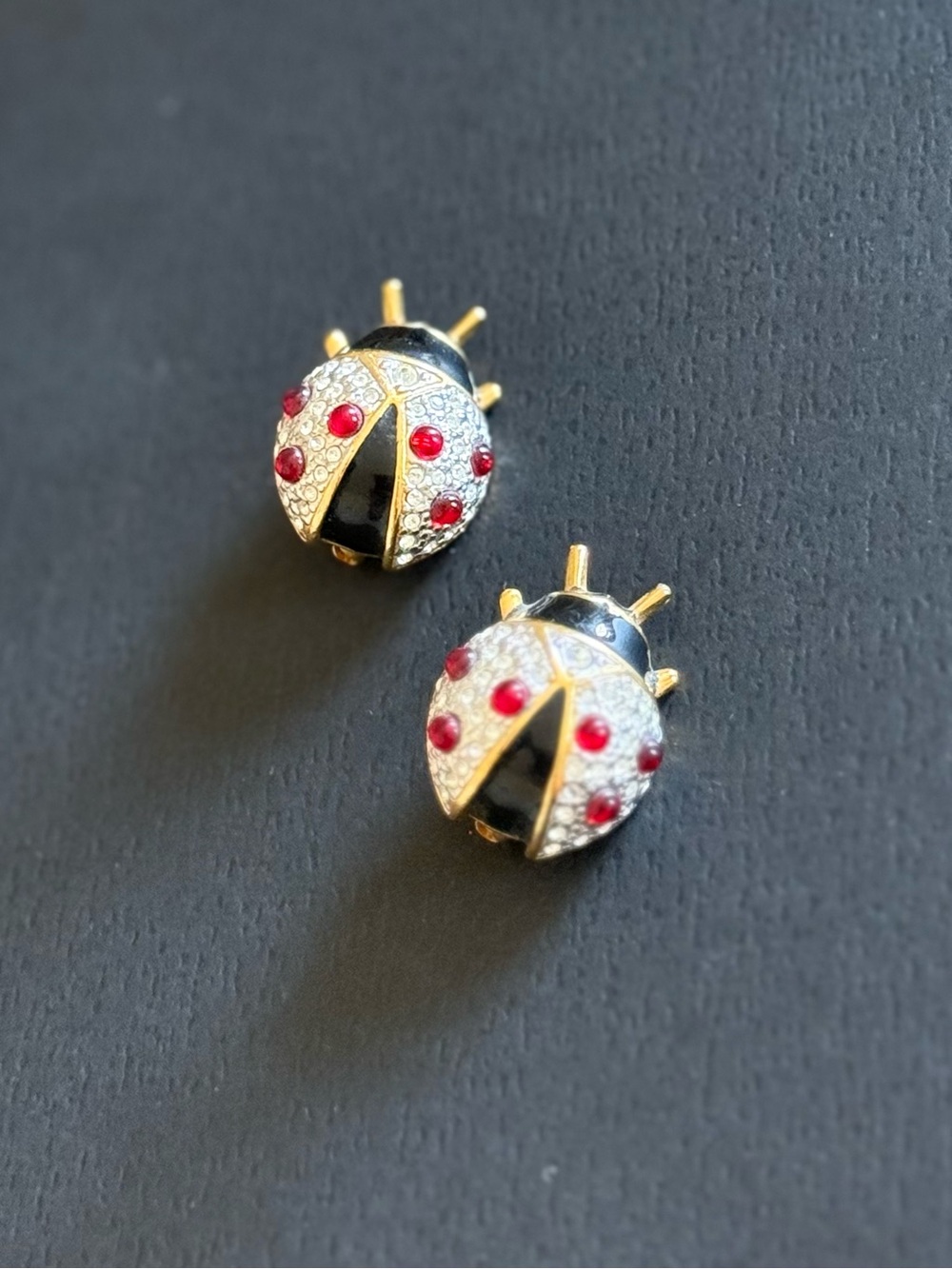Joan Rivers Ladybug Stud brooch (Set of Two)